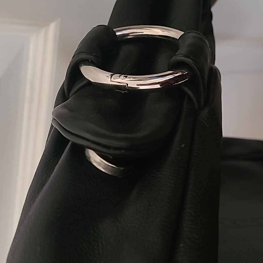 Texier Chic Black Leather Hobo Bag - Picture 10 of 10